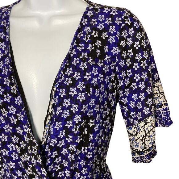 Lovers & Friends Floral Blue Surplice Isabelle Romper Pockets Flowy Size XS - Picture 14 of 16